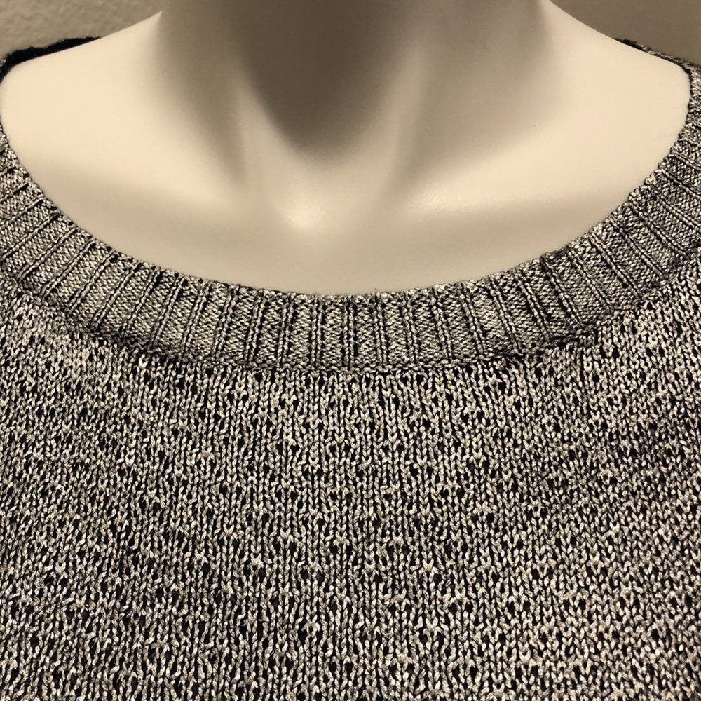 CATHERINE SILVER/BLACK LONG SLEEVE TOP NWOT sz L